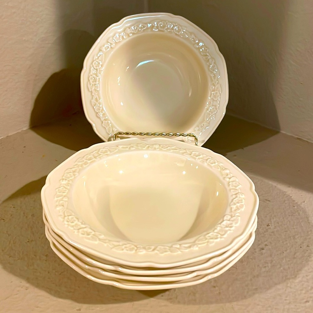 VTG- Crown Ducal  Bowl Bundle - 5 Dessert Bowls-Set B